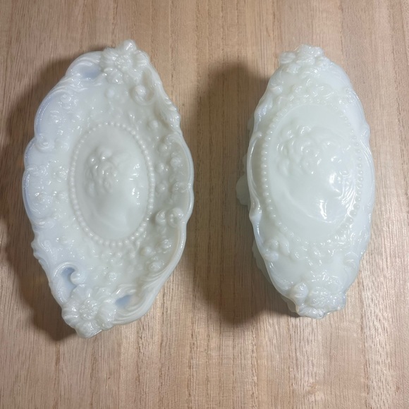 Sold!1950s Fostoria Jenny Lind Milk Glass Hat Pin Box And Oval Vanity Tray - Picture 2 of 10